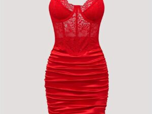 Robe  de hanche à dentelle, empiècement arête-de-poisson, transparente et froissée