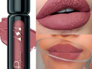 Vernis à lèvres longue tenue, fini brillant, couleurs vibrantes. Non collant, hydrate et sublime les lèvres.